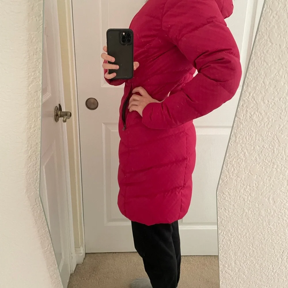 ❤️Raspberry colored Columbia winter coat! Super warm and amazing condition❤️ - Picture 2 of 3